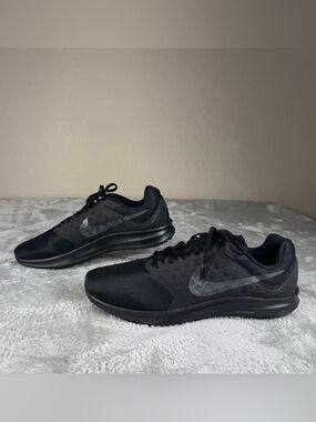 Nike Downshifter 7, Trainers Sneakers Gym Black Men's Size 13